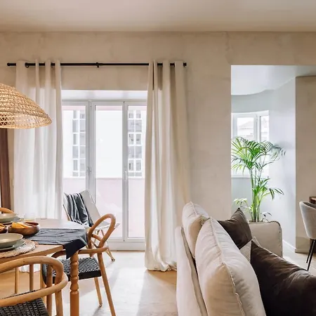 Apartamento Tinggi - 1 Bedroom And Balcony In Saldanha