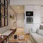 Appartamento Tinggi - 1 Bedroom And Balcony In Saldanha